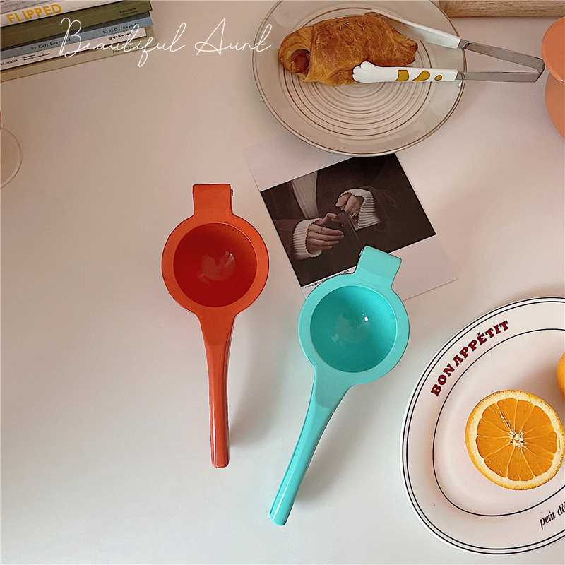 *漂亮的小姨妈*手动榨汁机柠檬汁橙汁果汁压榨器家用小型简单压汁