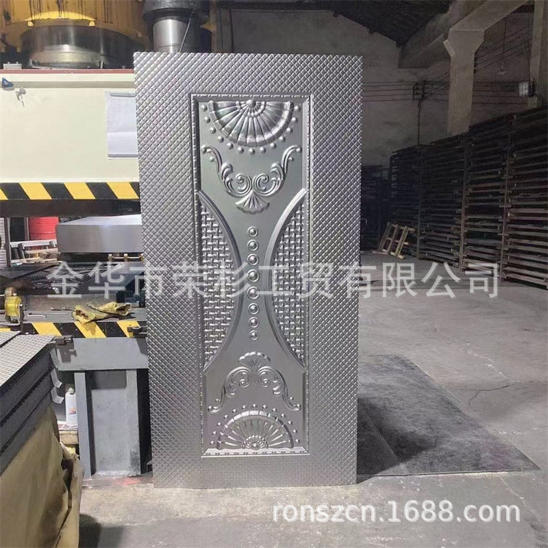 防盗门门面门皮压花门板入户门装饰花纹板冷轧镀锌门板承接外贸