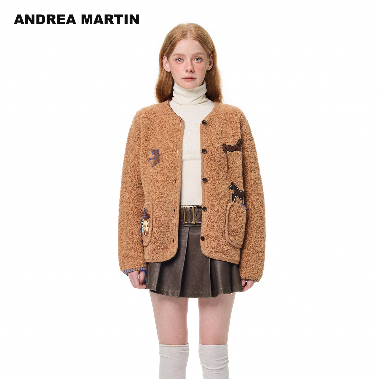 ANDREA MARTIN2025秋冬新品趣味贴布刺绣羊羔毛外套女简约针织衫