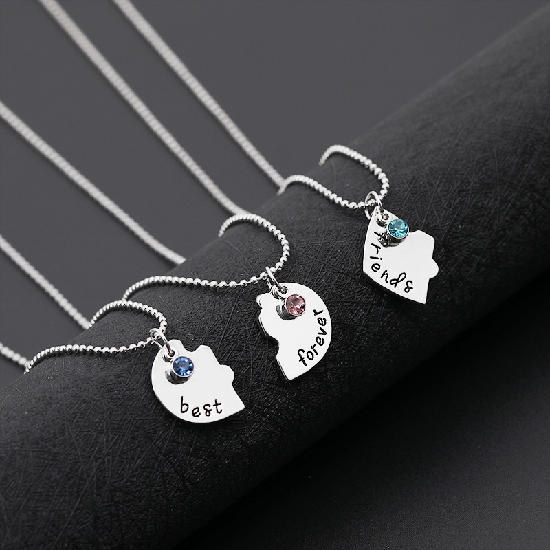 新品Diamond inlaid love jewelry necklace metal pendant acces