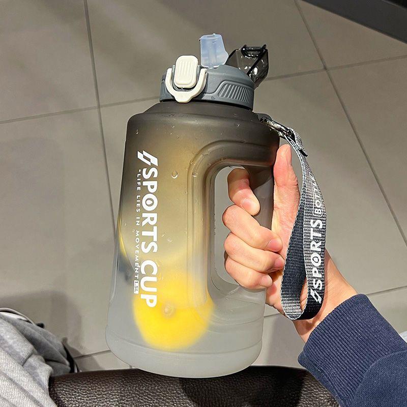 大容量水杯耐高温男士运动大水壶男生吨桶吨保温杯太空杯大肚杯子