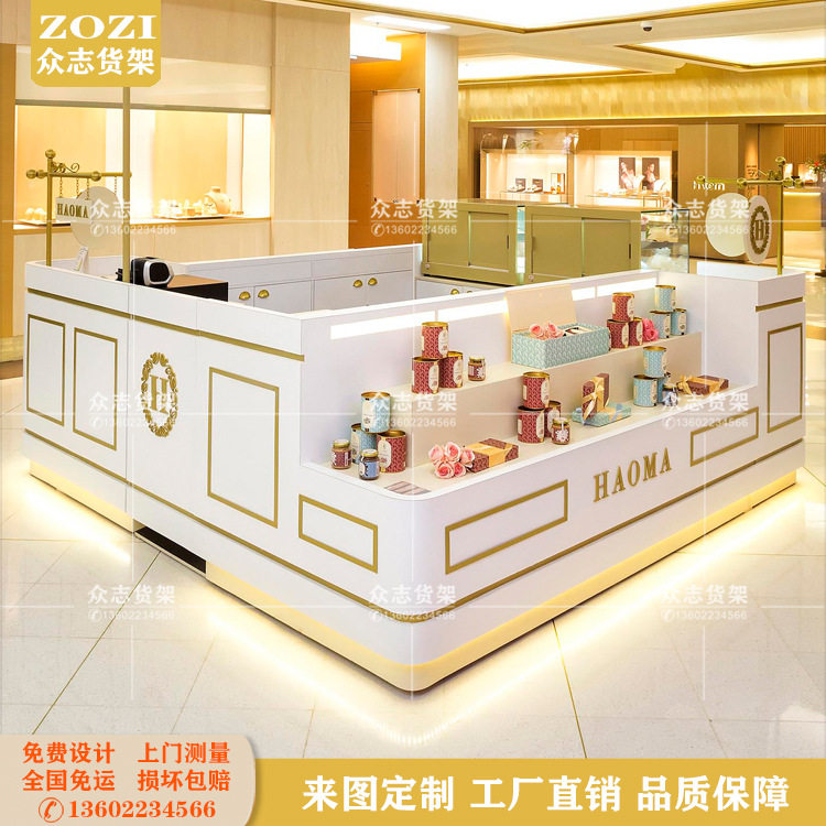 商场中庭烤漆展示柜整套设计