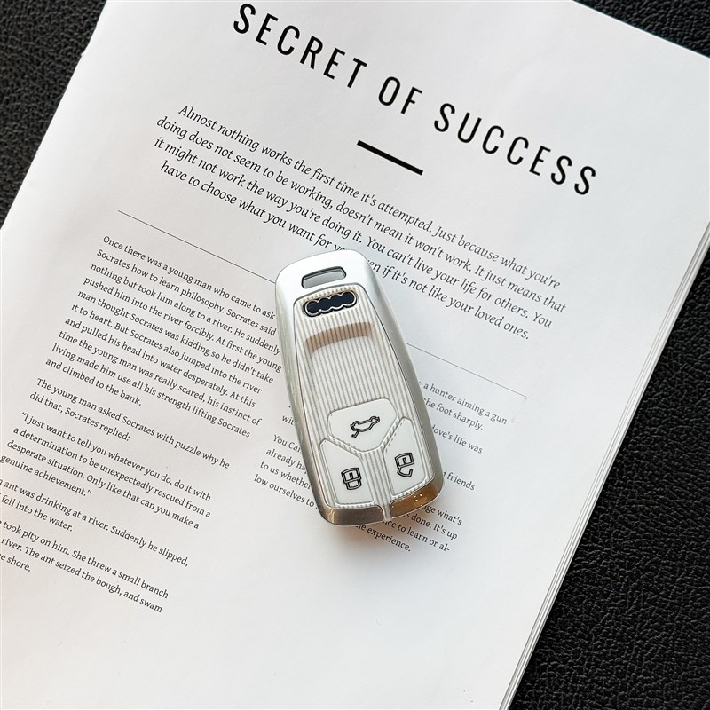 适用奥迪A6L钥匙套23款A4L/Q5L/A3/Q3/Q2L/A5/Q7/A8车壳包扣