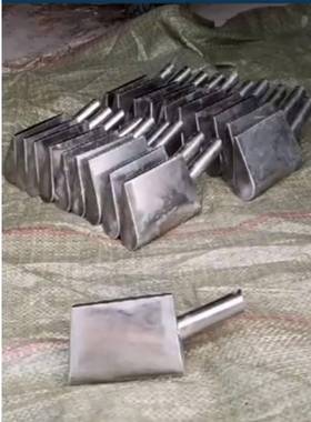 鸭嘴巴采33263样样扁口弧形勺厂家直供浆取样勺不锈勺钢取矿勺