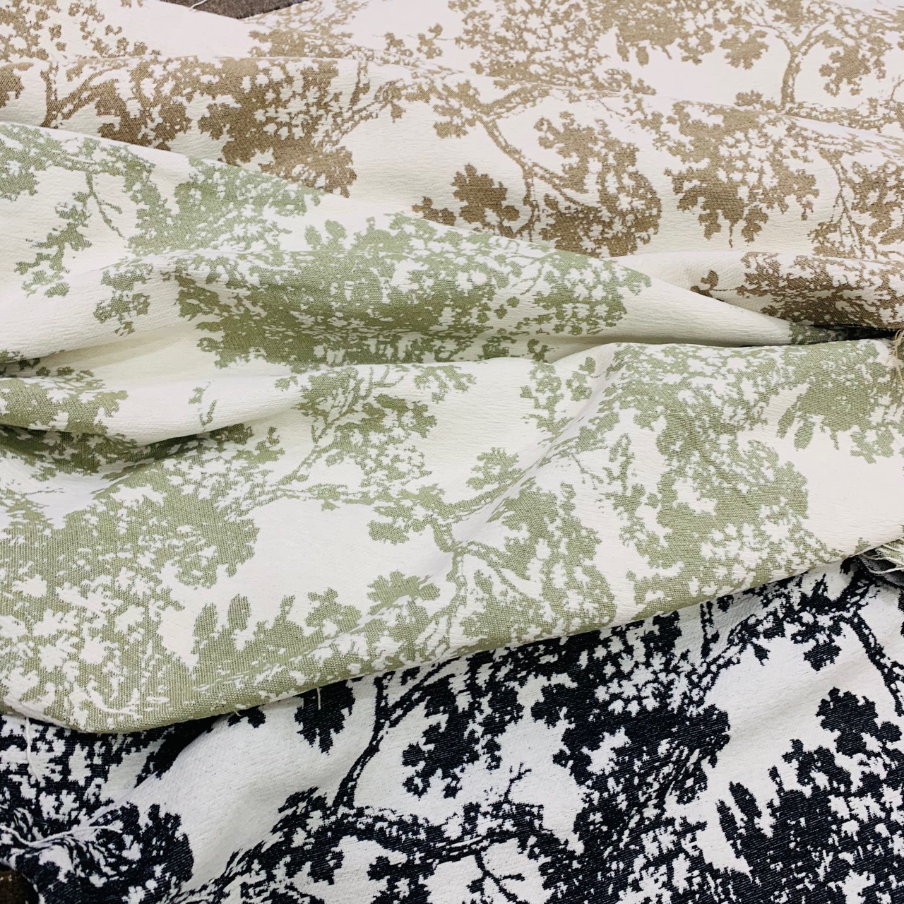 现货复古法式窗帘沙发垫巾抱枕桌布2..9米宽幅雪尼尔提花面料