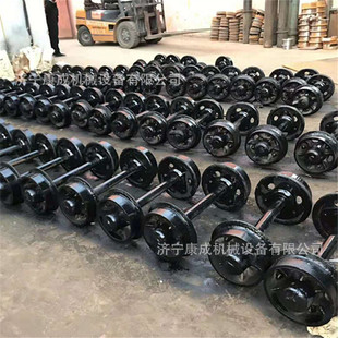 300轨道轮对煤矿巷道平板车轮对子轨距可变实心空心矿车轮对厂家