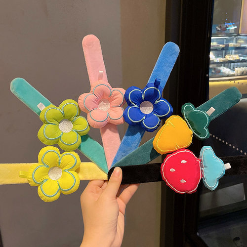儿童扎丸子头啪啪圈礼物卡通公仔手腕拍拍圈小红花骑行自行车头饰