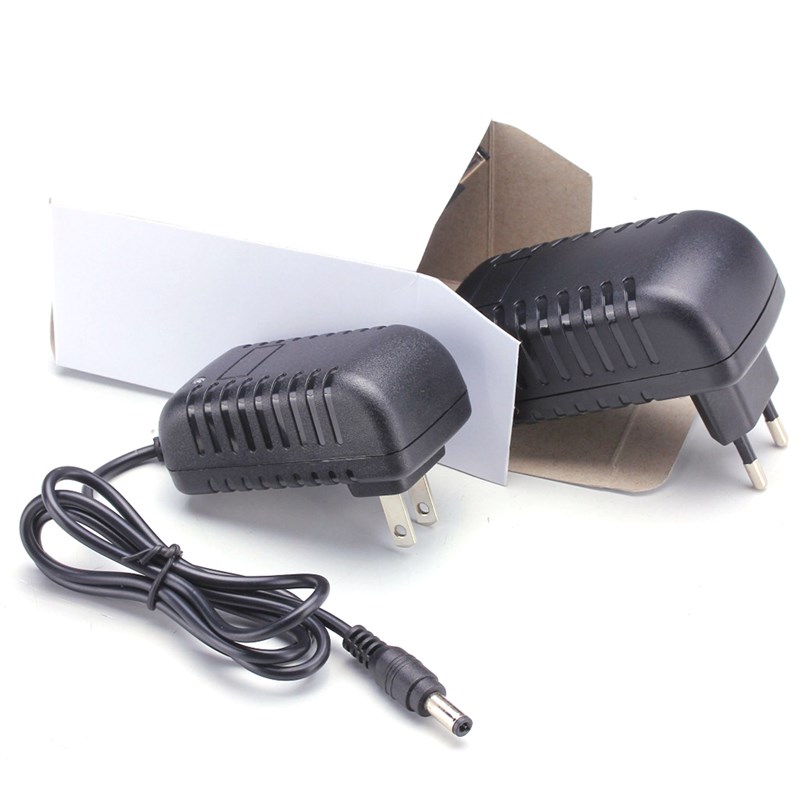 现货18650 Rechargble Lithium Battery Charger  5.5mm * 2.1mm