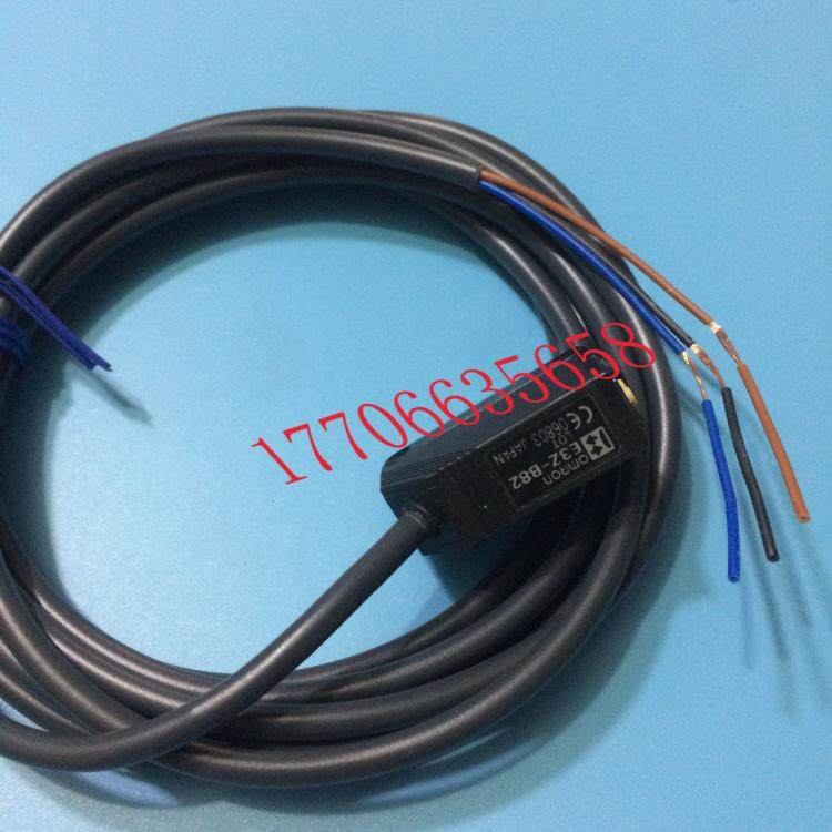 销售感测器全新导线直流光电E3Z-B82 现货
