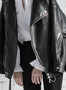 极速[EAM] High Quality 2022 Spring Black PU Leather Loose Tu