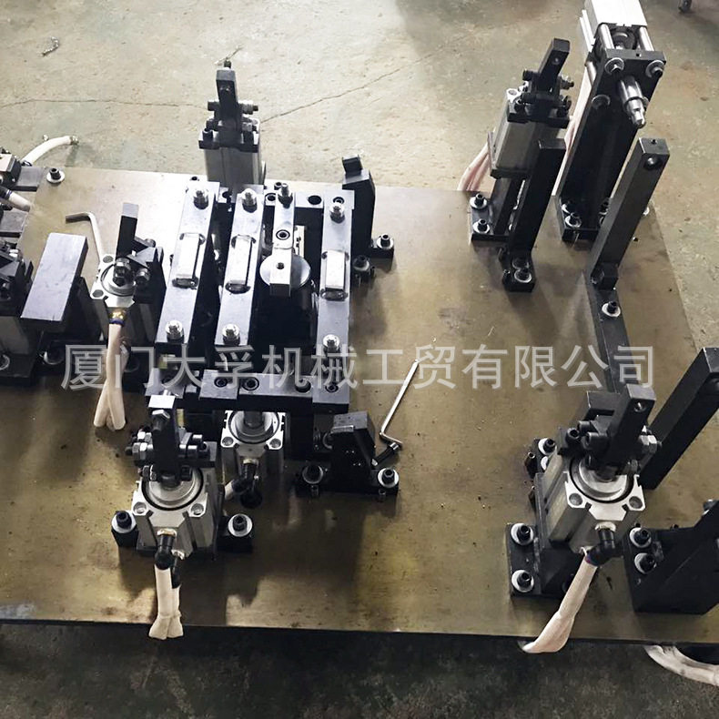 批发定 制工装夹具精密焊接工装厂家cnc焊接治具模具加工气动夹具