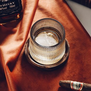 快速发货日式 水晶玻璃威士忌酒杯啤酒G洋酒杯子锤纹旋转不倒翁家