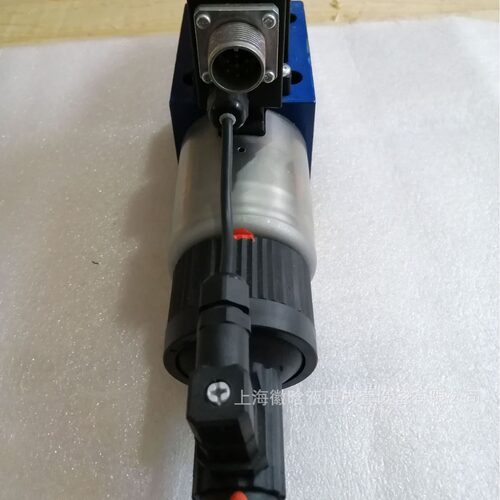 力士乐R900965185 4WREE10W1-50-2X/G24K31/F1V