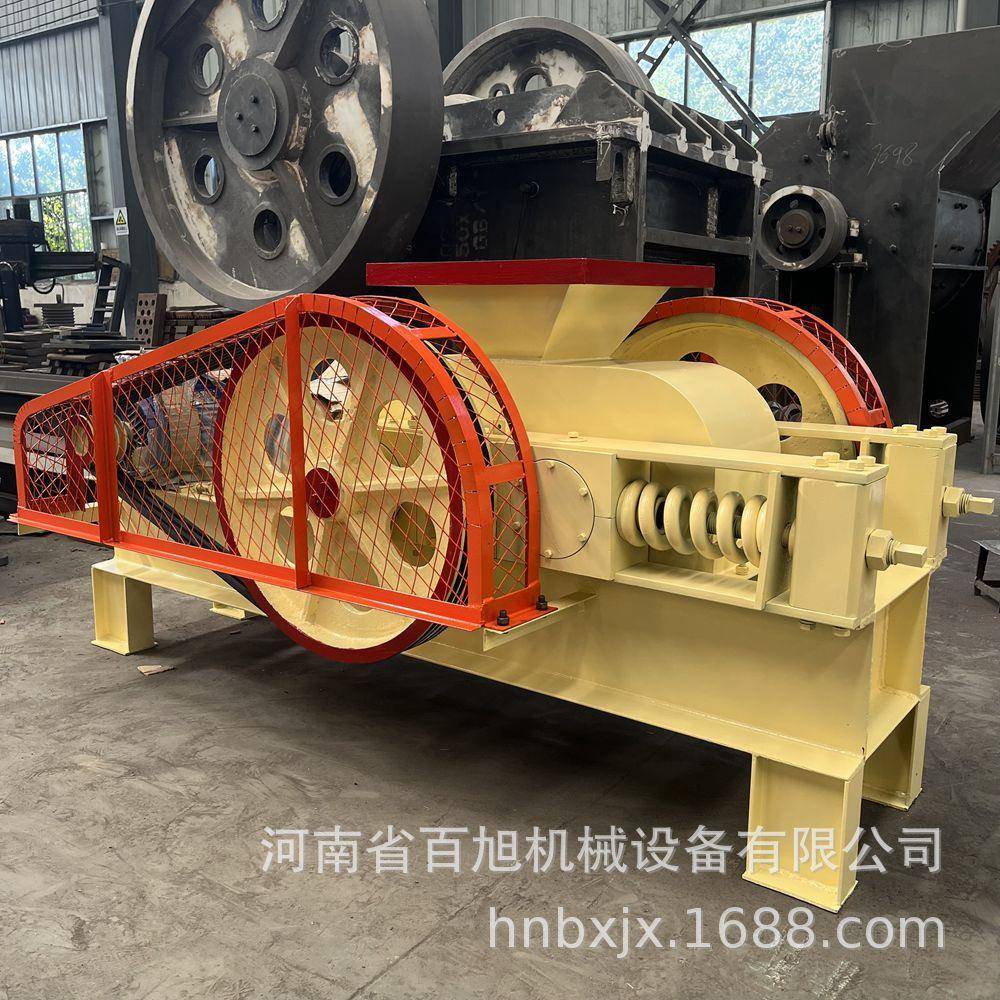 小型石子制沙2PG250x400双齿辊破碎机400x610玻璃瓶对辊式破碎机
