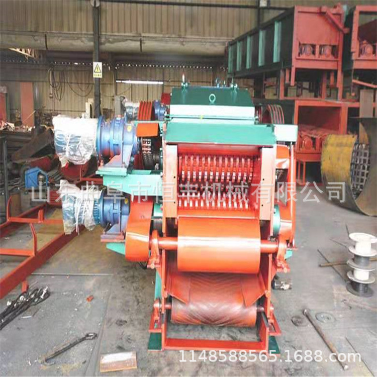 1200型大型带钉模板破碎机