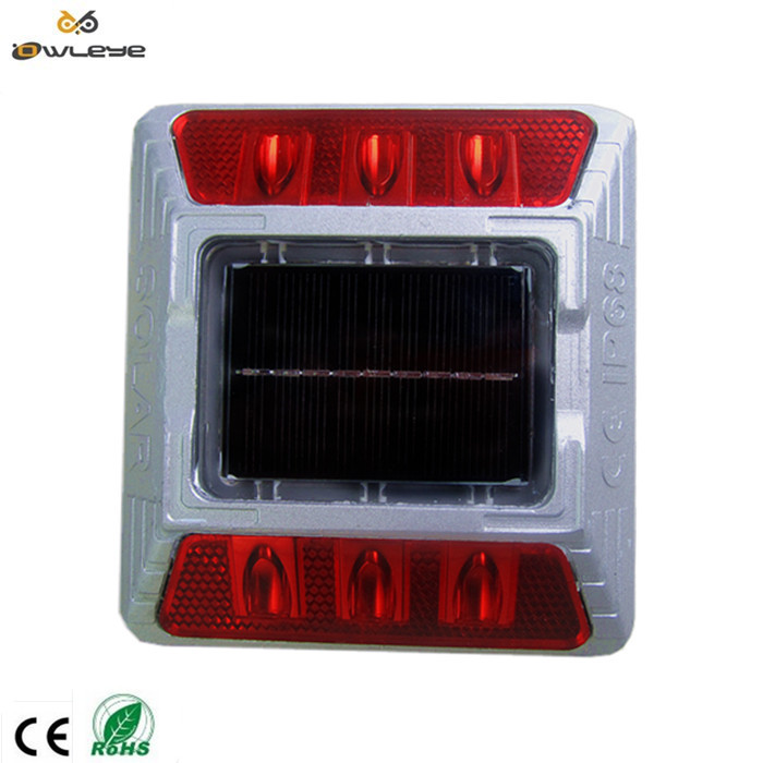 太阳能铝道钉配有超强反光的反射片/IP68 CE SOLAR标志/符合欧标