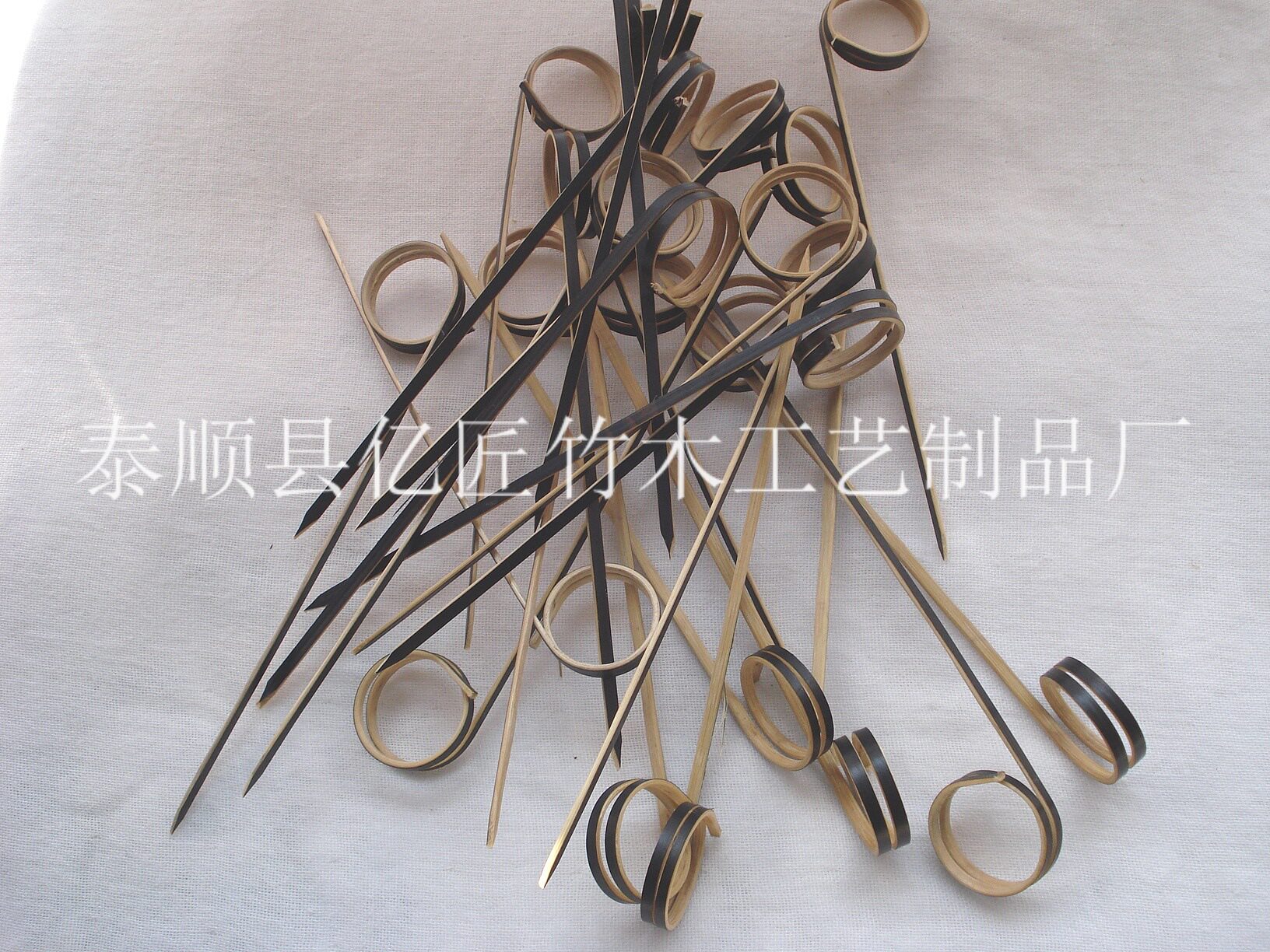 厂家直销一次手指串黑皮色 水果针 水果叉 纯手工制作 可定做