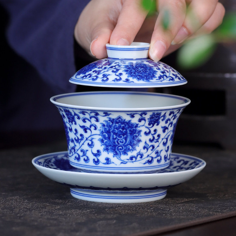 手绘青花缠枝莲三才盖碗敬茶碗泡茶器高端陶瓷单个茶具茶碗不烫手