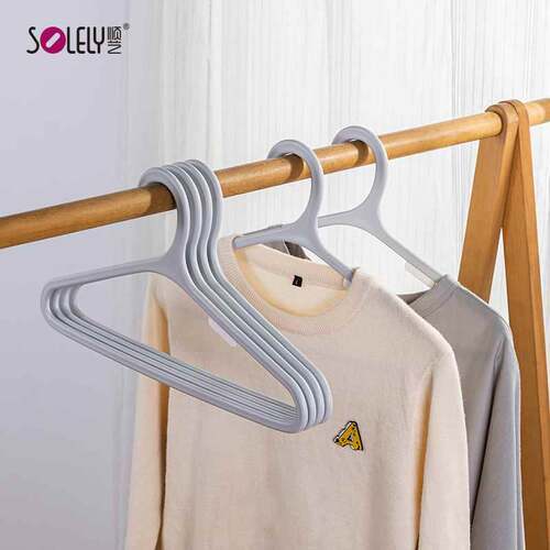 极速Shunyi plastic clothes hanger simple wide shoulder trace