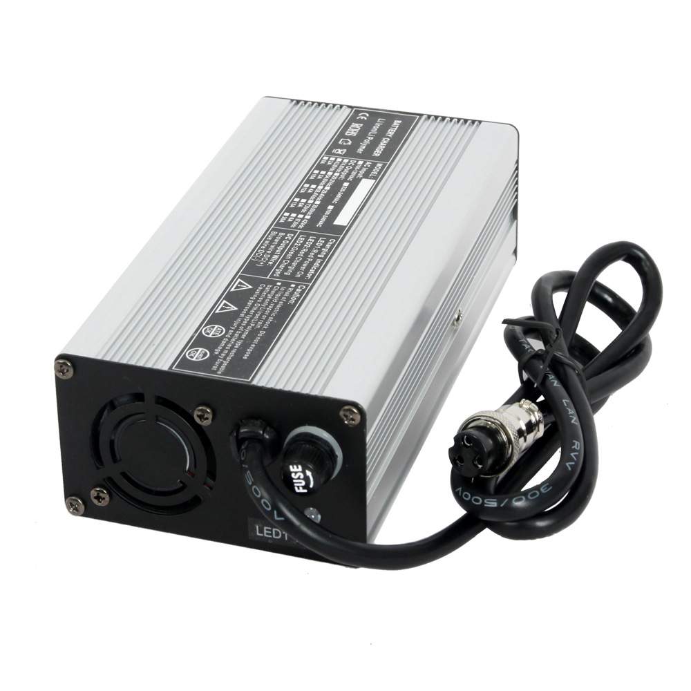 24V6A充电器 29.4V7A 36V5A铅酸电池充电器 输出功率240W 宽电压