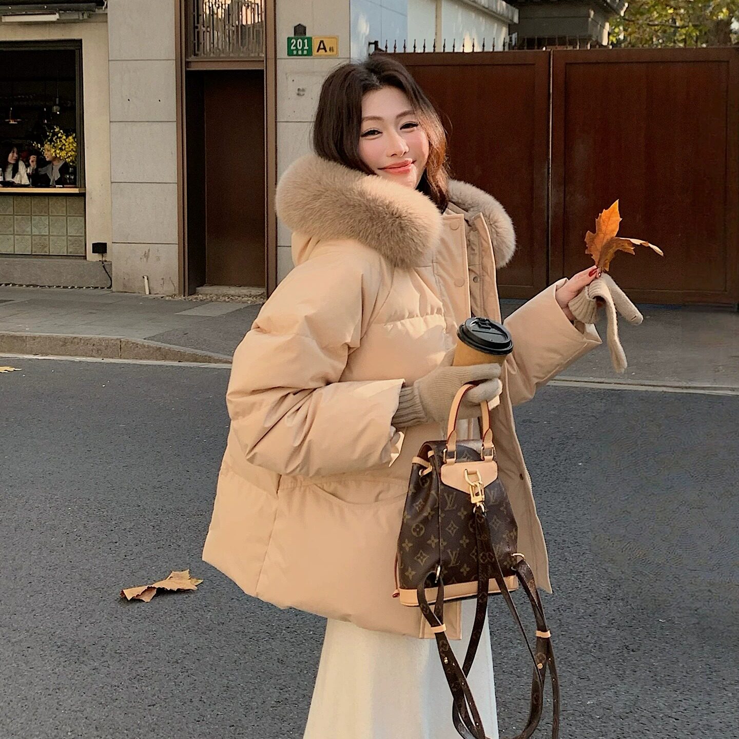 鹭青同款2026新款羽绒棉服女韩版冬宽松百搭连帽短款保暖外套女