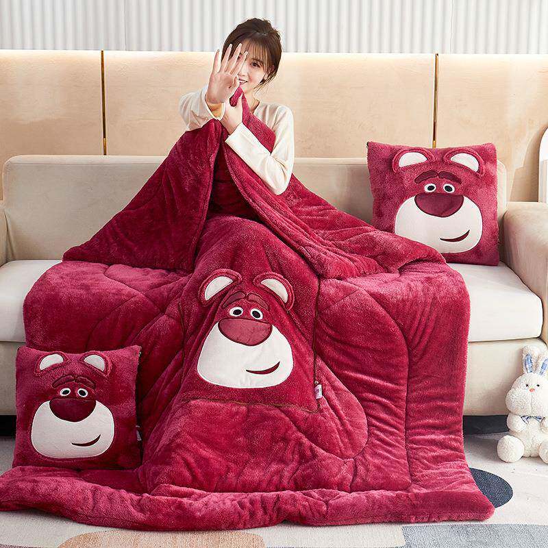 卡通立体草莓熊多功能抱枕被子两用长毛绒靠垫枕头被汽车载午休被