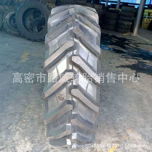 420/85R28 520/85R38  520/85R42 人字花纹 钢丝胎