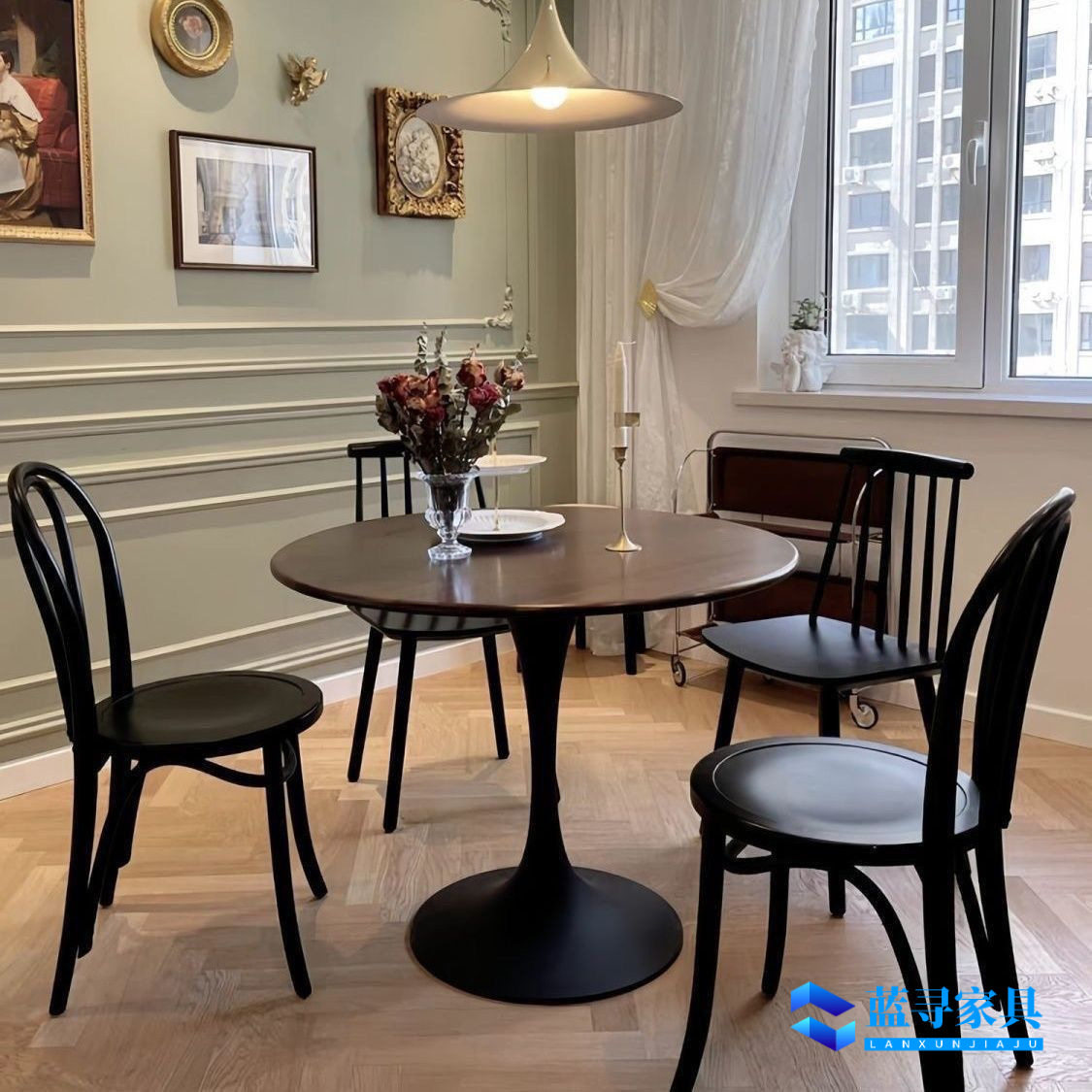 郁金香圆形茶几休闲胡桃圆形实木圆桌餐桌家用小户型咖啡洽谈阳台