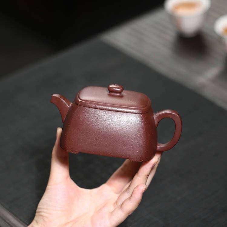 宜兴紫砂原矿紫泥龙血砂全手工衣方壶210cc紫砂壶