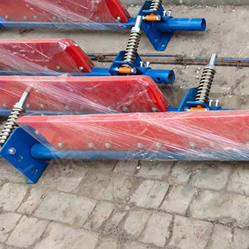 输送带清扫器矿用设备聚氨酯清扫器刮泥板耐磨皮带刮料器刮泥沙板