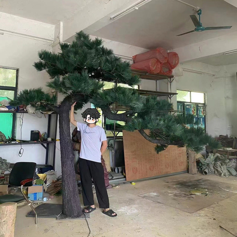 仿真迎客松罗汉松室内外大型玻璃钢松树酒店造景美人松景观大摆件