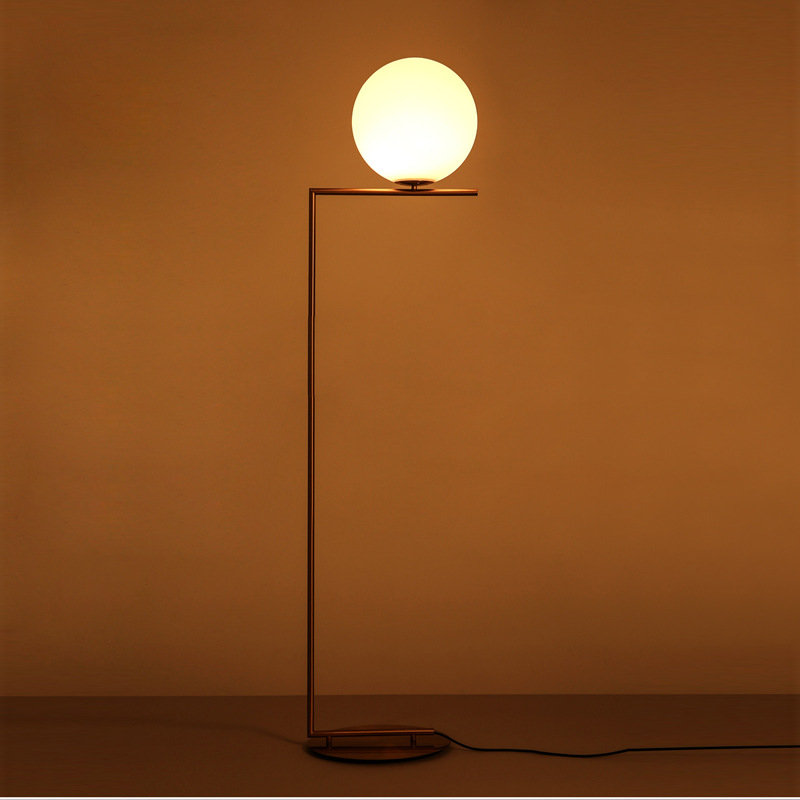 北欧后现代落地灯简约办公室客厅卧室书房创意玻璃圆球床头落地灯