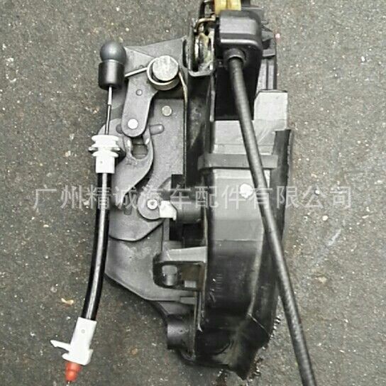 适用于06年款宝马X5 E53 3.0左前门锁块总成,内外拉手,升降器