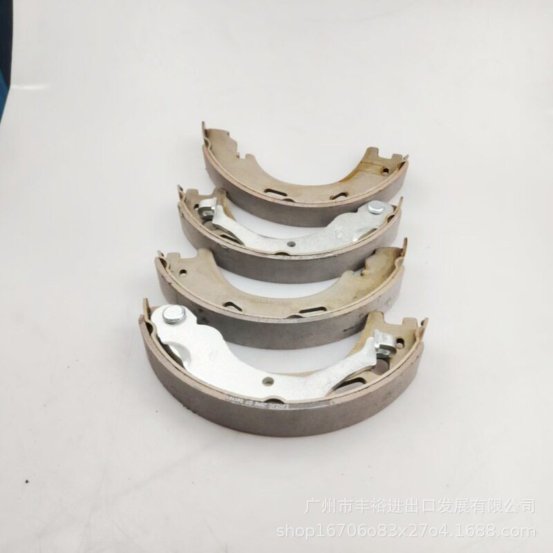 上汽大通T60T70T90手刹片手刹皮后手刹片手刹片原厂手刹片手刹皮图片
