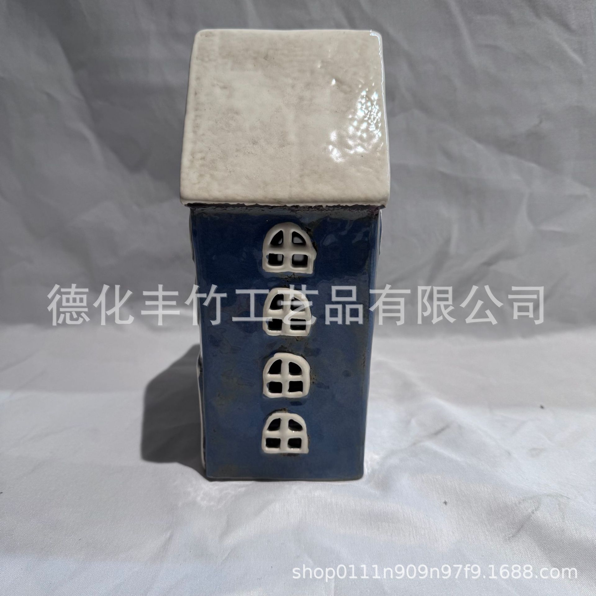 简约自然丹麦复古仿古出口北欧手绘经典陶瓷房子烛台家居装饰品