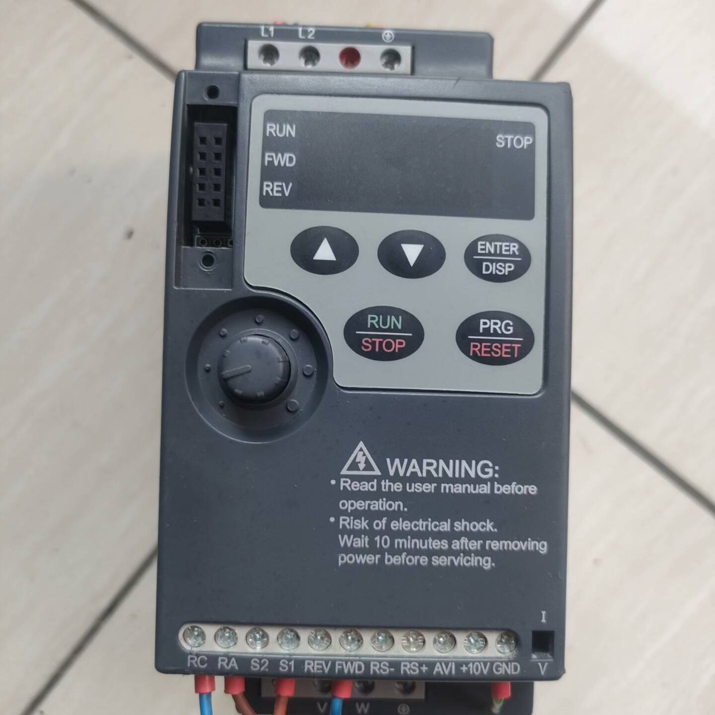 可维修众辰变频器 NZ100-1R5G-2，1.5KW 220V，议价