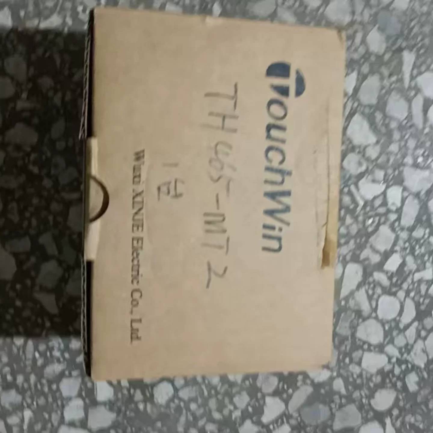 可维修信捷触摸屏，型号TH465-MT2，包装正品未拆封1台议价