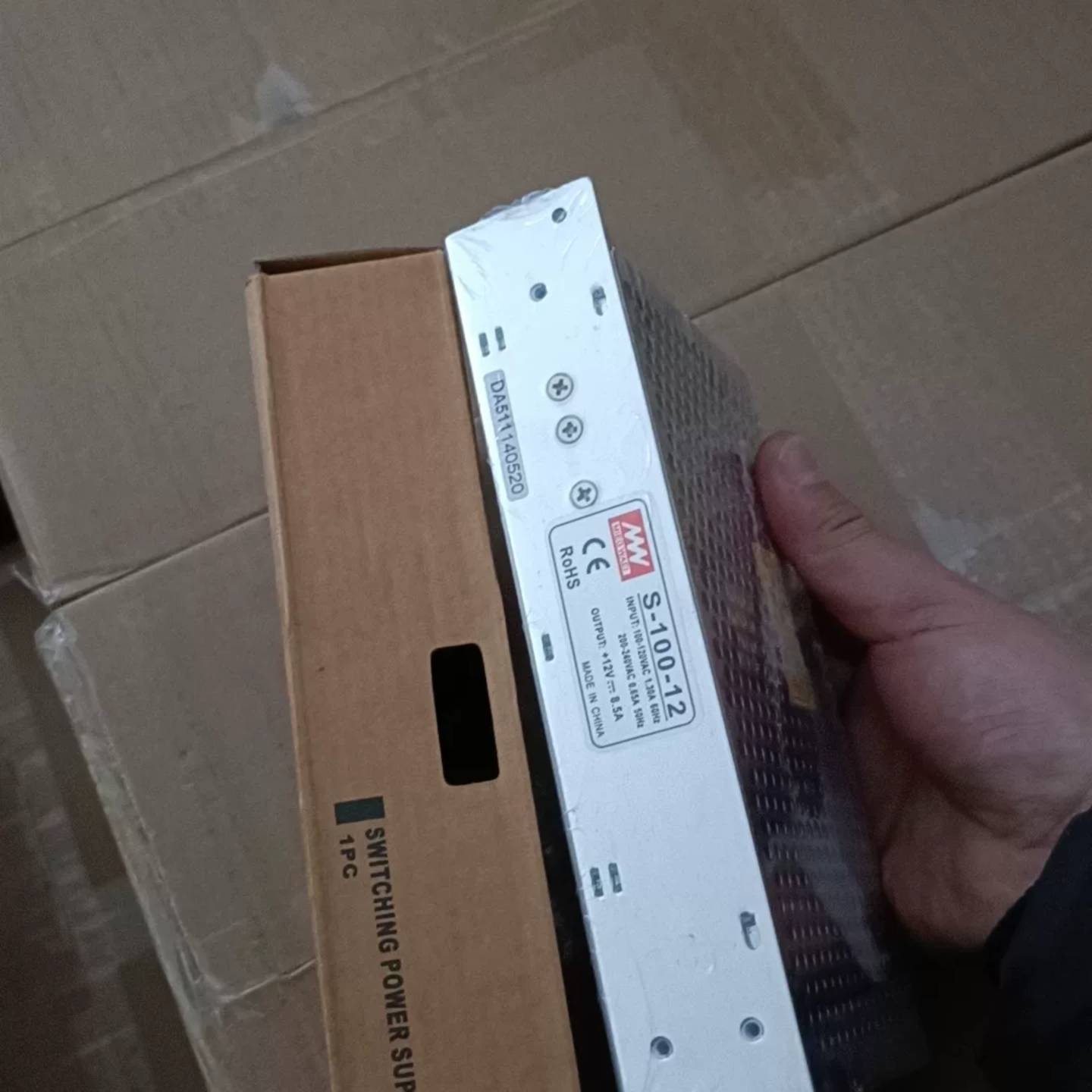 可维修明伟开关电源12V100W,12V8.5A,,原箱原件,议价