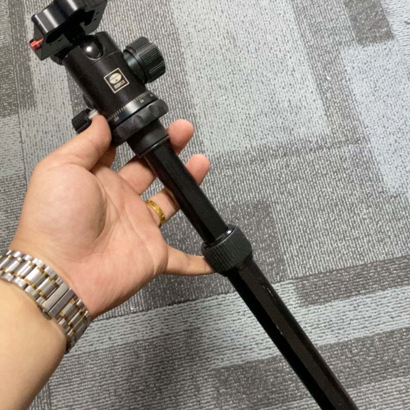 可维修sirui思锐球形云台G12，成色，只用过几次，如图。外观成