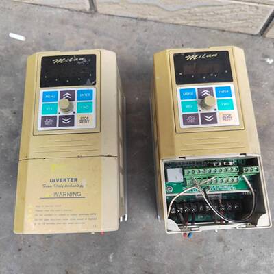 可维修变频器2台，型号：M5000-VT1.5G，成色如下议价