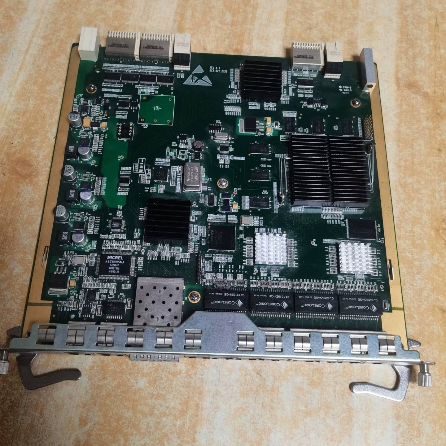 可维修瑞斯康达交换机主板RC12012GE16E1T1一张，成色议价