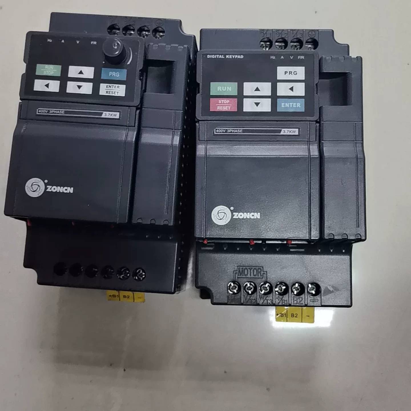 可维修众辰变频器Z2400-3R7G/5R5P，议价