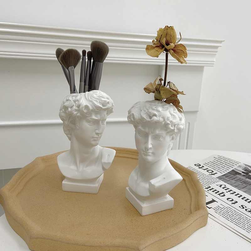 ins风大卫桌面化妆刷桶收纳神器办公室笔筒插花花瓶创意装饰摆件