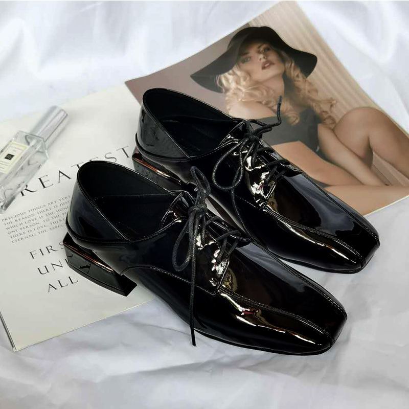 2023年新款粗跟方头鞋女秋款深口漆皮软皮系带中跟英伦风小皮鞋