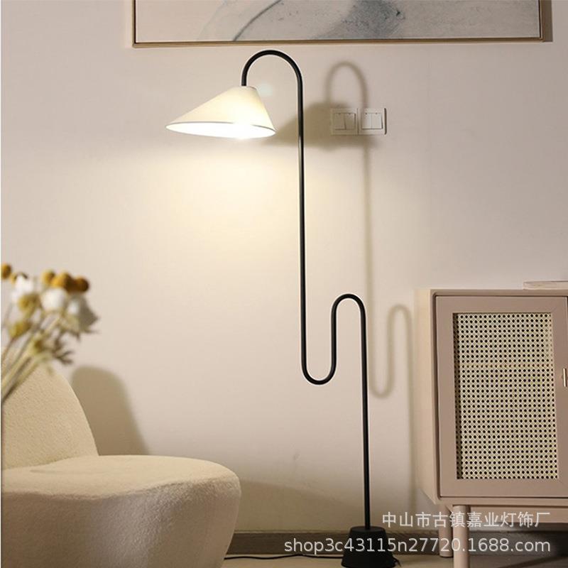 创意音符立式地灯客厅卧室沙发旁氛围灯中古vintage设计师落地灯