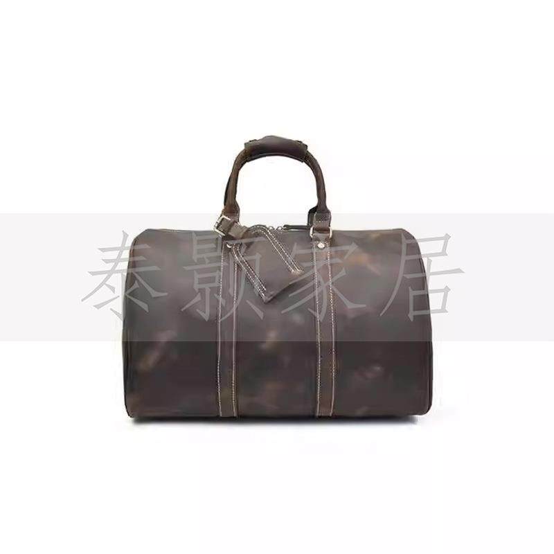 现代意式简约男士衣帽间衣柜软装饰品摆件搭配组合样板间展厅