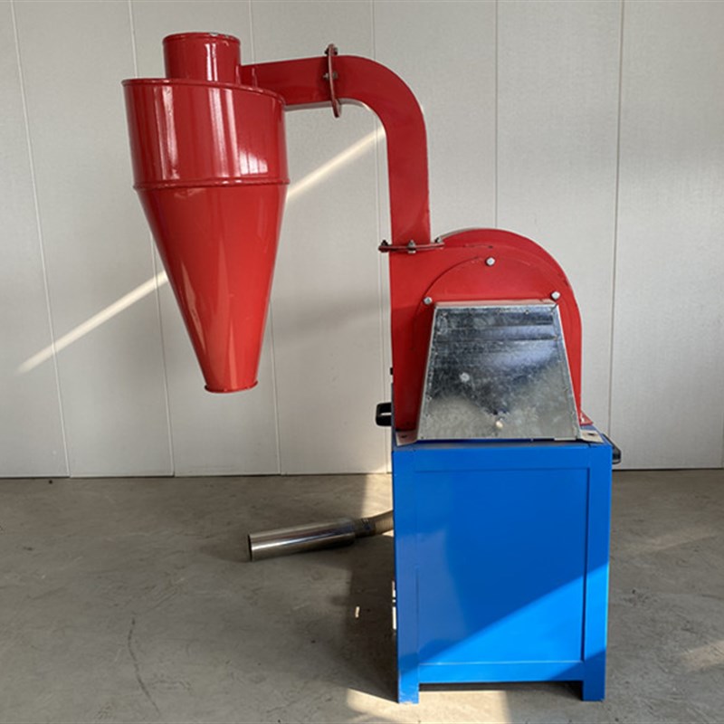 自吸式饲料粉碎机家用养殖五谷杂粮黄豆大料秸秆玉米芯锤片磨粉机