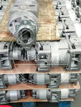 推土机配件   各种型号齐全   SD32  双联泵  153-61-01000