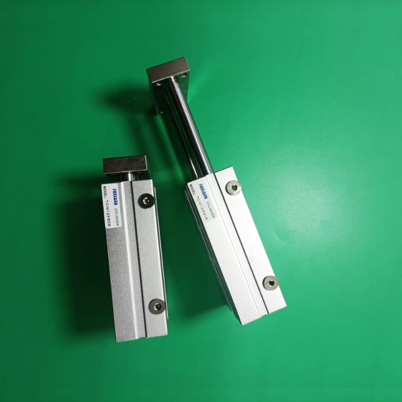 亚德客型 TCM10X5S TCM10X10S TCM10X15S TCM10X20S 三轴气缸