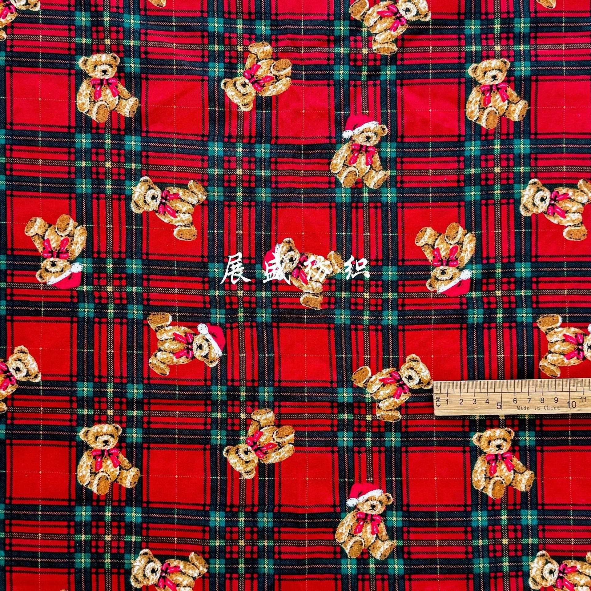 全棉数码印花布料 红色格子卡通布偶熊圣诞节面料 童装家居服睡衣